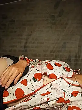 Snapshot of Heli_pusy chatting on June 30, 2026, 2:40 pm Heli pusy online show from June 30, 2026, 2:40 pm