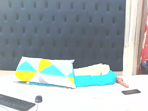 Dark Slim Thick online show from March 16, 2026, 6:34 pm