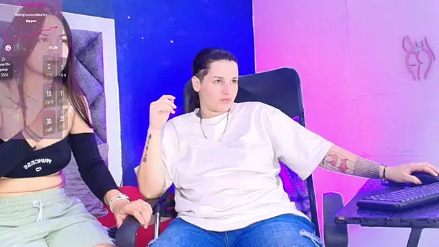 aidanaandvictoria online show from April 24, 2026, 12:40 pm