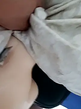 Snapshot of guizito777 chatting on March 22, 2026, 8:51 am guizito777 online show from March 22, 2026, 8:51 am