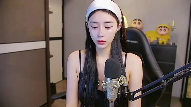 Snapshot of XiaoYuBao- chatting on August 8, 2026, 1:46 pm XiaoYuBao- online show from August 8, 2026, 1:46 pm