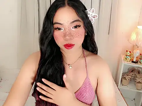 Snapshot of xLinda_Walkerx chatting on July 9, 2026, 5:28 pm xLinda Walkerx online show from July 9, 2026, 5:28 pm