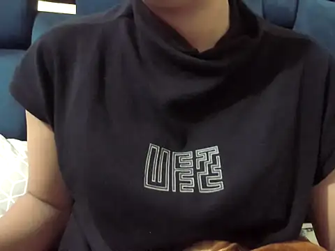 Aradya  online show from April 6, 2026, 4:52 pm