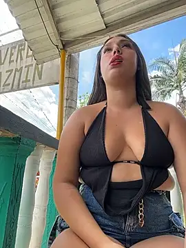 Snapshot of Naughty-Samanta- chatting on July 31, 2026, 6:29 pm Naughty-Samanta- online show from July 31, 2026, 6:29 pm