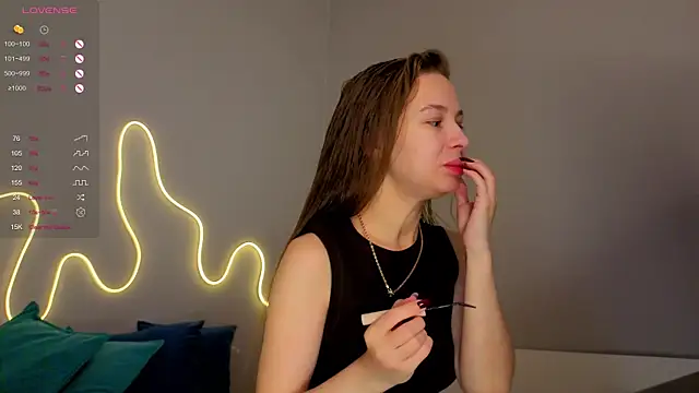 Snapshot of Emma_dream_ chatting on July 1, 2026, 1:18 am Emma dream online show from July 1, 2026, 1:18 am