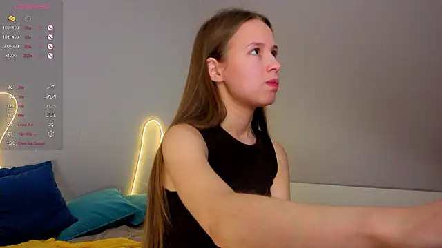 Snapshot of Emma_dream_ chatting on August 7, 2026, 2:02 am Emma dream online show from August 7, 2026, 2:02 am