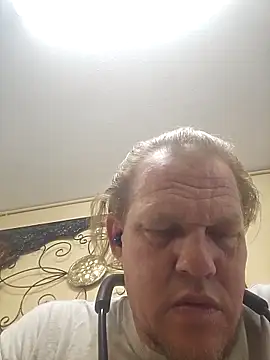 yourMasterisBored online show from April 29, 2026, 3:38 pm