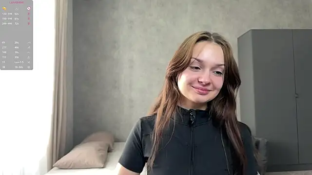 Rose Nora online show from June 17, 2026, 3:20 am
