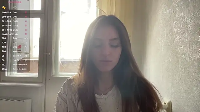 Moonstarisrares online show from June 17, 2026, 6:49 am