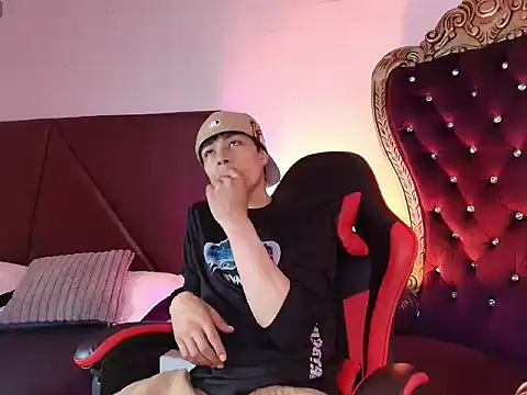 Andreew Style online show from March 16, 2026, 8:46 pm