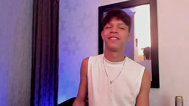Snapshot of Ethan_qop chatting on August 1, 2026, 11:31 am Ethan qop online show from August 1, 2026, 11:31 am