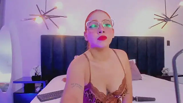 kirasweet7 online show from June 11, 2026, 3:04 am