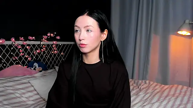 Snapshot of lizaa_breeze chatting on June 25, 2026, 6:23 pm lizaa breeze online show from June 25, 2026, 6:23 pm