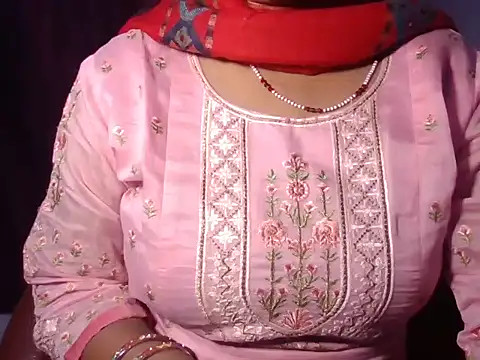 Snapshot of Jeenat_Kaur1 chatting on March 21, 2026, 4:50 am Jeenat Kaur1 online show from March 21, 2026, 4:50 am