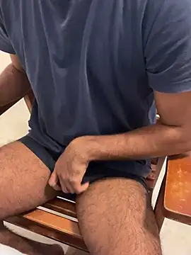 xreoz1245 online show from March 18, 2026, 11:46 am