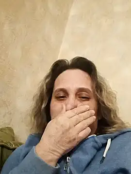 Snapshot of KatieLove133 chatting on April 1, 2026, 4:26 pm KatieLove133 online show from April 1, 2026, 4:26 pm