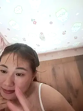 Snapshot of Lucxy-ki6 chatting on August 4, 2026, 11:13 am Lucxy-ki6 online show from August 4, 2026, 11:13 am