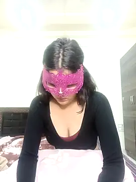 Hottymahi7 online show from March 25, 2026, 11:16 am