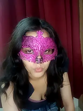 Hottymahi7 online show from April 3, 2026, 10:52 pm