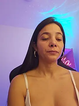 Snapshot of miaeyex chatting on May 25, 2026, 12:33 pm miaeyex online show from May 25, 2026, 12:33 pm