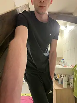 Dzwiadekk online show from April 11, 2026, 10:25 pm