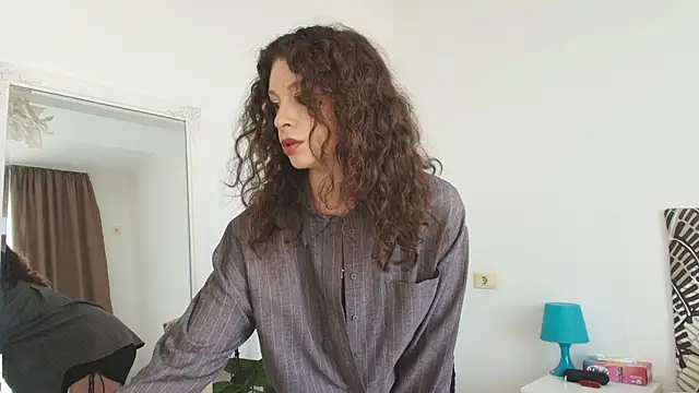Snapshot of IreneBlue_ chatting on April 28, 2026, 7:02 am IreneBlue online show from April 28, 2026, 7:02 am
