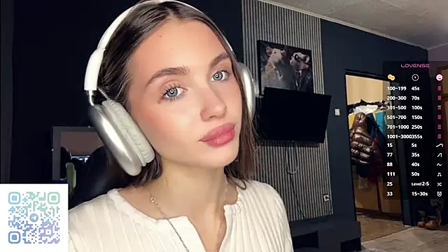 Veluxe online show from March 22, 2026, 3:59 pm