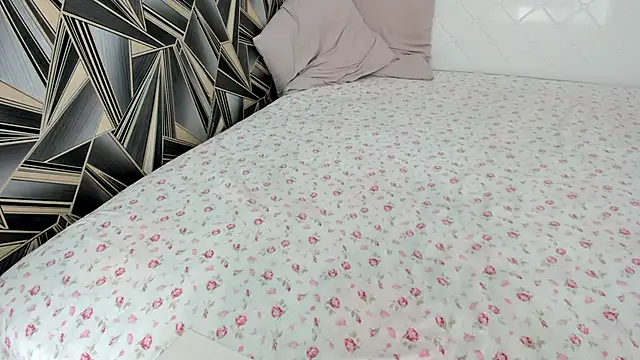 caelestic online show from April 7, 2026, 4:57 am