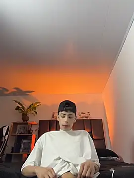 Snapshot of SebastianReed_ chatting on April 29, 2026, 5:22 am SebastianReed online show from April 29, 2026, 5:22 am