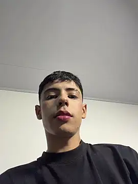Snapshot of SebastianReed_ chatting on May 18, 2026, 3:57 am SebastianReed online show from May 18, 2026, 3:57 am