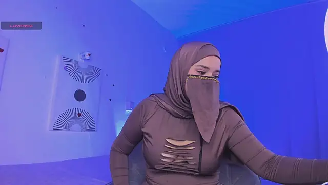 Snapshot of Aminaa_Kaarim chatting on July 14, 2026, 1:19 am Aminaa Kaarim online show from July 14, 2026, 1:19 am