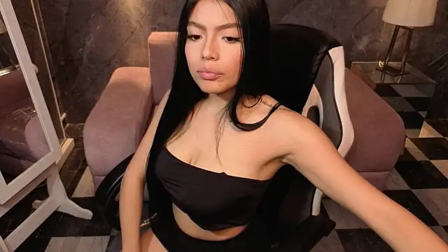 Snapshot of _Charlottee_b chatting on March 19, 2026, 7:40 pm Charlottee b online show from March 19, 2026, 7:40 pm