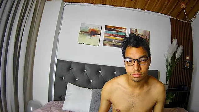Snapshot of naughtycouplex_ chatting on March 25, 2026, 12:49 am naughtycouplex online show from March 25, 2026, 12:49 am