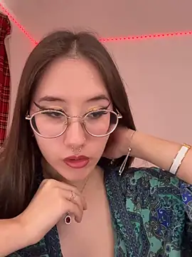 evelynnMiss online show from June 15, 2026, 1:57 pm