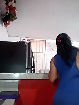 Snapshot of ZayaNova chatting on April 16, 2026, 12:39 pm ZayaNova online show from April 16, 2026, 12:39 pm