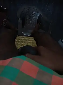 kingcouple89 online show from April 6, 2026, 7:04 pm