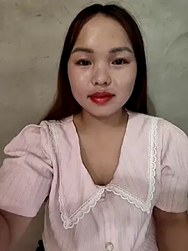 Mina xYx online show from April 25, 2026, 1:52 pm