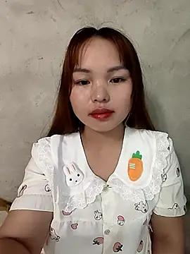 Snapshot of Mina_xYx chatting on May 3, 2026, 3:34 am Mina xYx online show from May 3, 2026, 3:34 am
