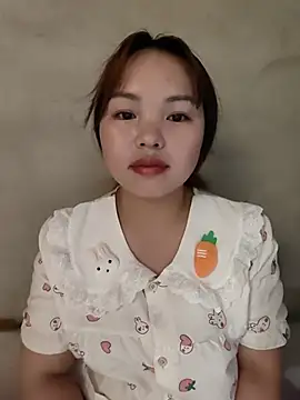Snapshot of Mina_xYx chatting on May 16, 2026, 10:47 am Mina xYx online show from May 16, 2026, 10:47 am
