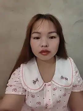 Snapshot of Mina_xYx chatting on May 27, 2026, 2:08 am Mina xYx online show from May 27, 2026, 2:08 am
