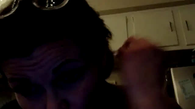 Snapshot of kitty-kitten82 chatting on April 6, 2026, 9:10 am kitty-kitten82 online show from April 6, 2026, 9:10 am