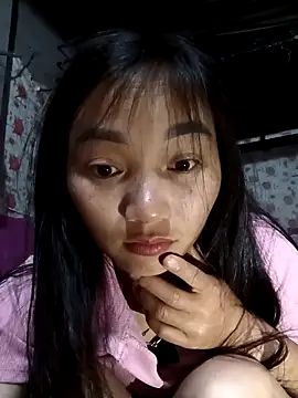 emmasexy2k online show from April 30, 2026, 12:22 pm