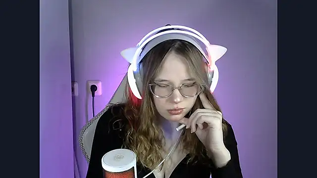 Snapshot of AmandaBargon chatting on March 16, 2026, 7:12 am AmandaBargon online show from March 16, 2026, 7:12 am