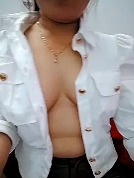 Sury sexyy online show from March 28, 2026, 2:05 pm