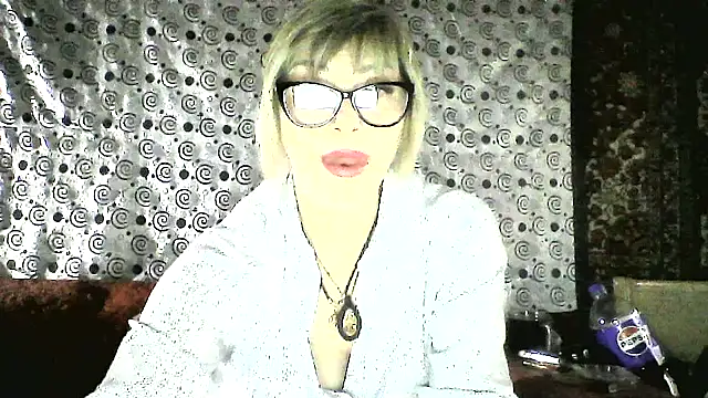 Lia Rayss online show from March 19, 2026, 8:24 pm