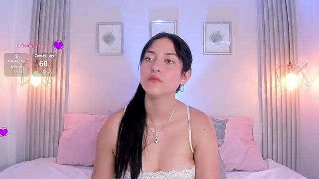 Sallyrosee  online show from August 3, 2026, 3:27 pm