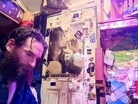 nearby causual online show from April 8, 2026, 4:40 pm