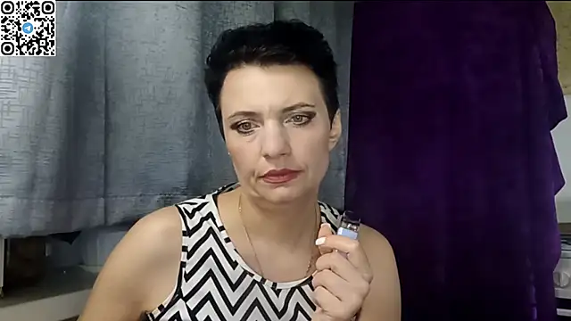 HotMamaQueen234 online show from April 24, 2026, 8:55 pm