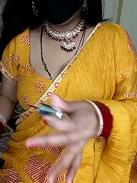 Snapshot of Miss_roohi chatting on May 14, 2026, 5:58 am Miss roohi online show from May 14, 2026, 5:58 am