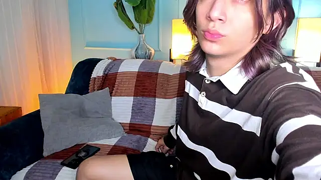 Keita Moon online show from April 15, 2026, 11:50 am